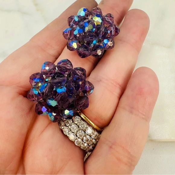 Vintage Purple Cluster Glass Bead Earrings Clip On Aurora Borealis Iridescent - Picture 2 of 9